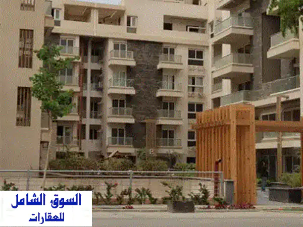 شقة للبيع في الشروق بموقع متميز أمام مدينتي - فرصة لا تُفوّت!