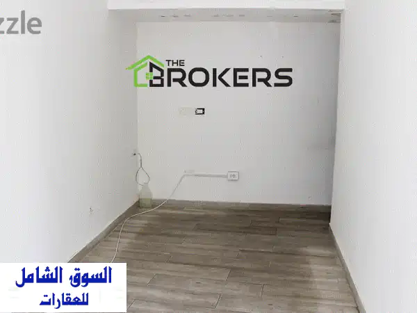 محل تجاري فاخر للإيجار في مار إلياس، بيروت - مساحة...