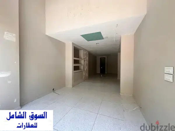 فرصة استثمارية استثنائية: محل تجاري فاخر للإيجار...