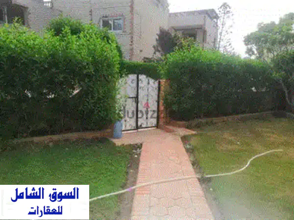 استمتع بإجازة ساحرة في شاليه فاخر بلاجولي الساحل - 3 غرف نوم + روف مُجهز!