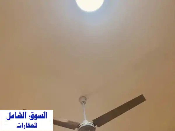 بيت شعبي فاخر للإيجار - 3 غرف، 3 حمامات، حوش، كراج...