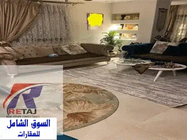 شقة فاخرة ٣ غرف نوم بواجهة أمامية خلابة على حديقة واسعة - مساحة 175 متر!