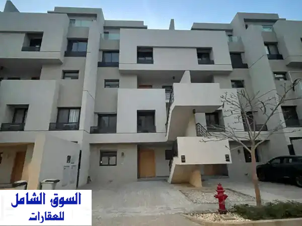 دوبلكس بجاردن للإيجار في كمبوند البروج مدينة...