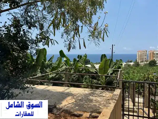 شقة فسيحة مع تراس واسع للإيجار في جبيل - قريبة...