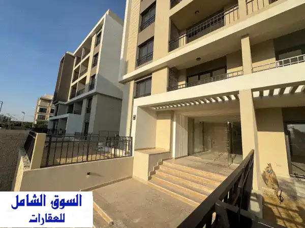 شقة فاخرة للبيع في فيفث سكوير | 174م² | تشطيب...