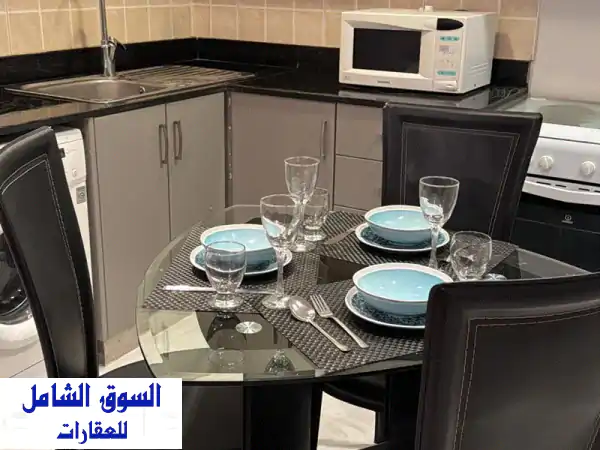 شقة فاخرة للبيع في الجفير - غرفتين نوم، حمامين، مواقف سيارات، بركة سباحة، جيم!