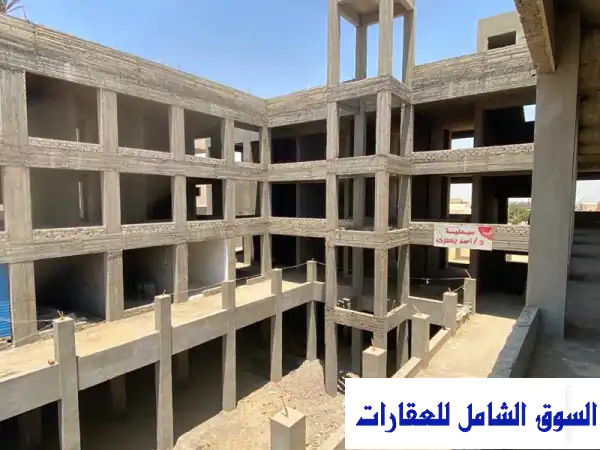 صيدلية رائدة للبيع في صواري مول، هرم سيتي،...