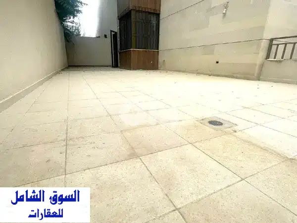 شقة فاخرة للبيع في دارون - 130 متر + تراس 50 متر...