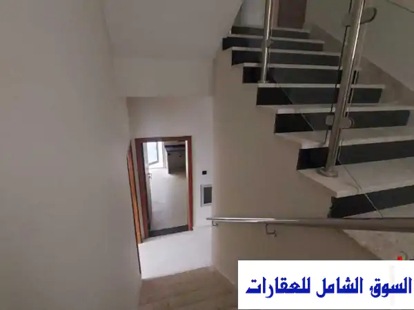 فيلا فاخرة للإيجار السنوي في الزاهية عجمان | 6 غرف ماستر + حديقة خاصة