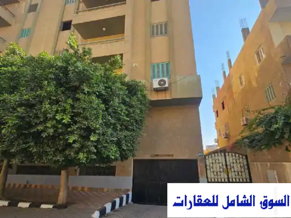 عقار فاخر للبيع في 6 أكتوبر - حي خامس راقي -...