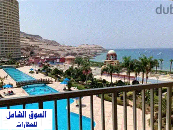 شالية فاخر للإيجار في بورتو السخنة - إطلالة مميزة على الأهرامات! عائلات فقط