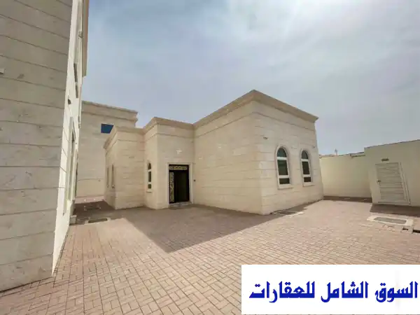 فيلا مستقلة فاخرة للإيجار السنوي في فلج هزاع، العين -...