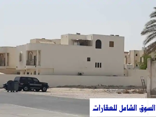 فيلا فاخرة للبيع في أم صلال - مؤجرة بعائد ممتاز حتى 2026!