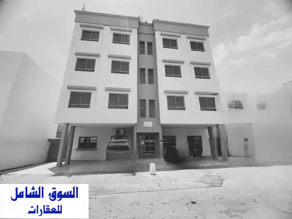فرصة استثمارية رائعة! بناية سكنية مكونة من 8 شقق...