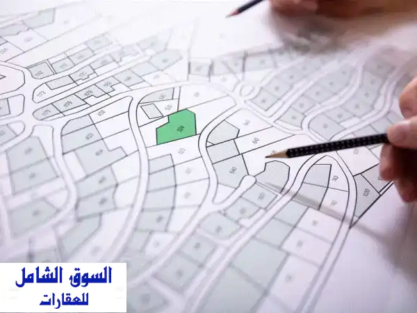 فرصة استثمارية ذهبية! أرض فاخرة للبيع في قلب...