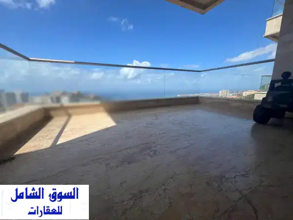 شقة دوبلكس فاخرة 330م² مع تراس وإطلالة بحرية في جبيل...