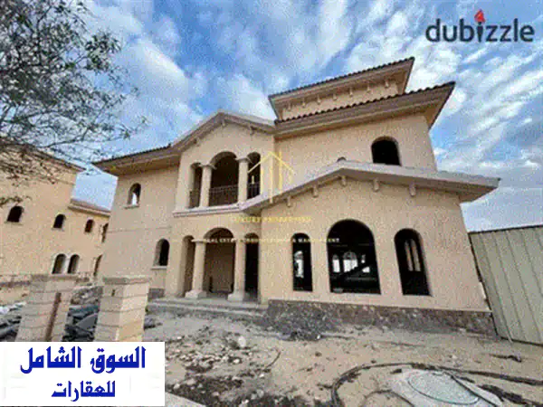 فيلا فاخرة للبيع في مدينتي - نموذج القصر (900 متر) - فرصة ذهبية!