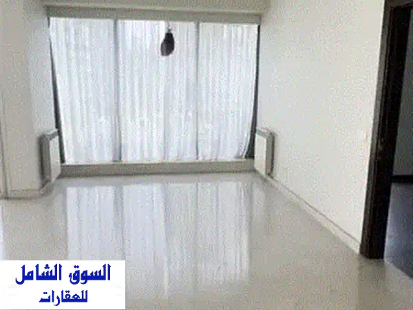 شقة مفروشة للايجار في الجميزة - قلب بيروت النابض! (2 غرفة نوم، مواقف سيارات)