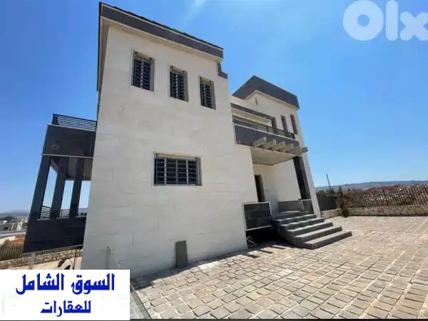 فيلا فاخرة للبيع في الحمرا نبطية - مساحة 1000 متر،...