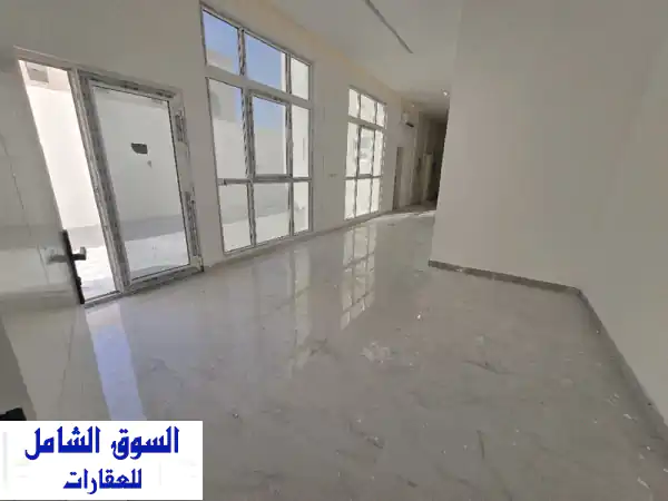 شقة أحلامك بالرياض: مدخل خاص، 3 غرف وصالة، حوش كبير...