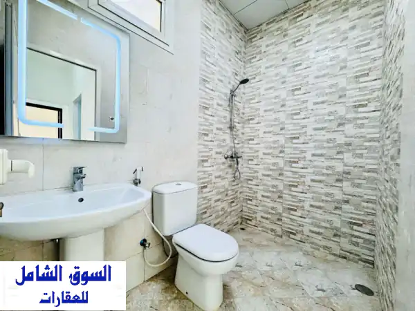 استأجر الآن: غرفة وصالة فاخرة بالإيجار في الرياض (جنوب الشامخة) - شامل الخدمات وتشطيب سوبر ديلوكس!