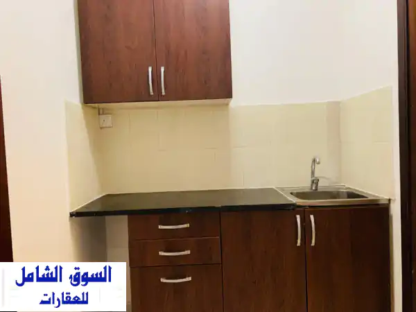 استوديو خاص واسع في الدوحة - مثالي للموظفين والمسنين!