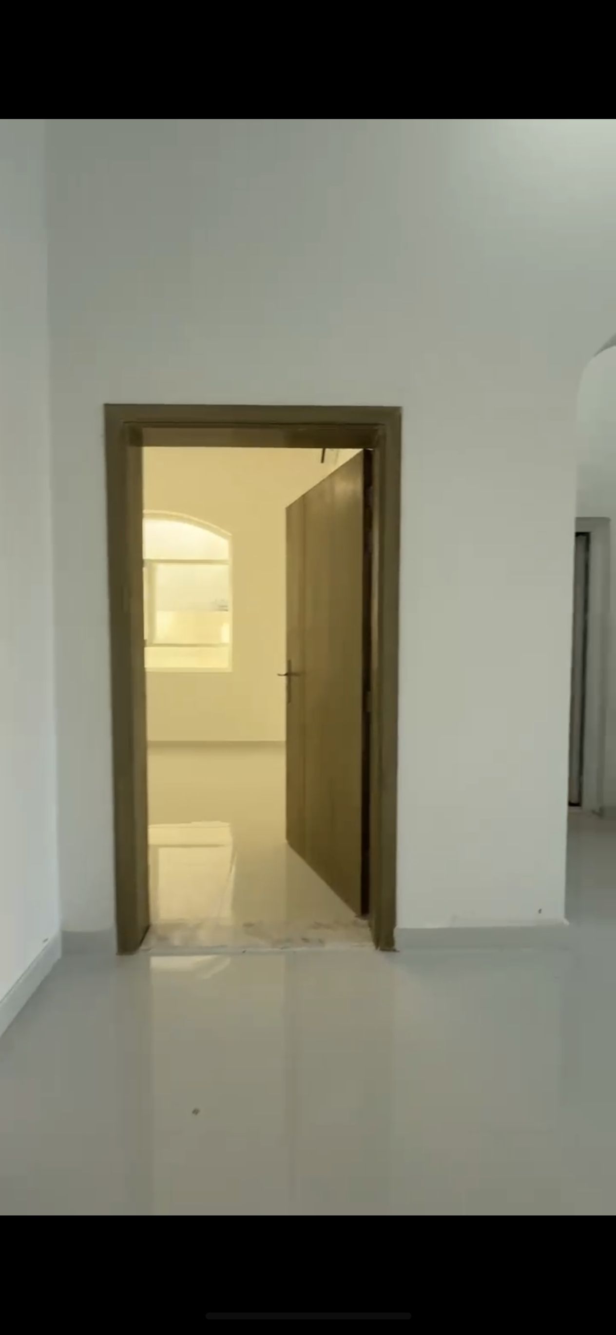 BHK2 in ryadh city abu dhabi renting for Families only غرفتين وصاله بمدينة الرياض للايجار السنوي عائلات فقط