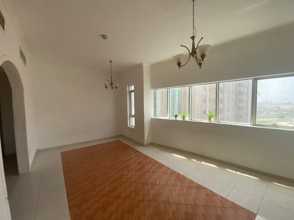فرصة سكن مميزة في القاسمية - الشارقة شقة غرفتين...