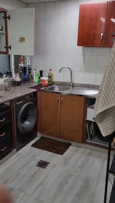 اطلالة شبه بحرية اعادة بيع بمميزات رائعة تفاصيل الشقة غرفتين وصالة اطلالة شبه بحرية المساح