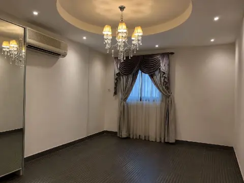 بيانات بيع شقة للبيع شقة مميزة صالتان واسعتان مجلس للضيوف غرفة ماستر مع حمام خاص 3 غرف نوم