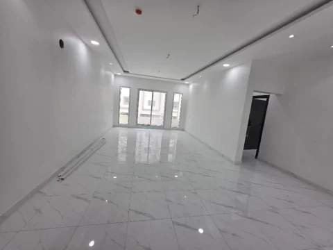 شقة سكنية للبيع بمساحة 250 مترا مربعا، السعر النهائي...