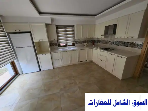 فلل للبيع طرابزون 2025: فيلا فاخرة بمجمع Darica أقجة أباد المخدّم بإطلالة بحرية آسرة (بسعر 280,000$)