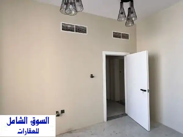 فرصة استثمارية استثنائية بعجمان: مبنى أول ساكن -...