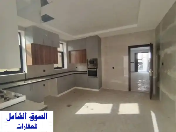 فيلا فاخرة للإيجار السنوي بالزاهية عجمان | 7 غرف ماستر، قرب الشيخ محمد بن زايد