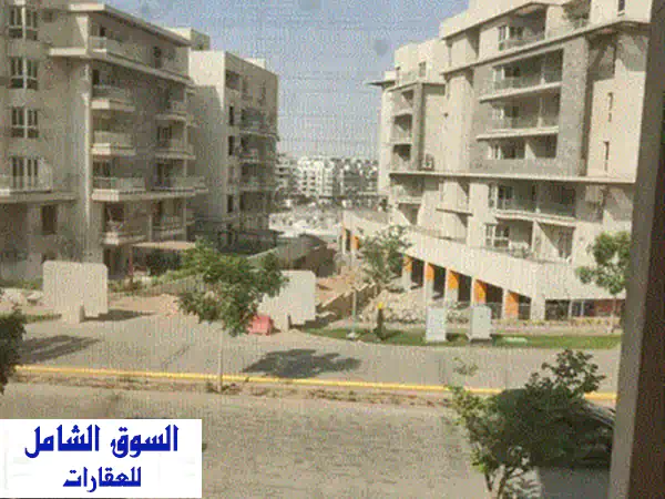 شقة أرضي بجاردن 146م للبيع بكمبوند إليزيوم زايد | رفاهية وهدوء بقرب Hyper One و Zed Park