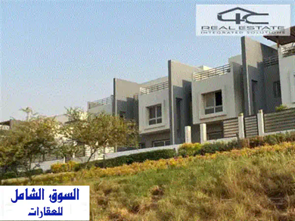 فرصة نادرة! فيلا كاش 16 مليون | ازار التجمع الخامس - قلب الجولدن سكوير الفاخر 🏡