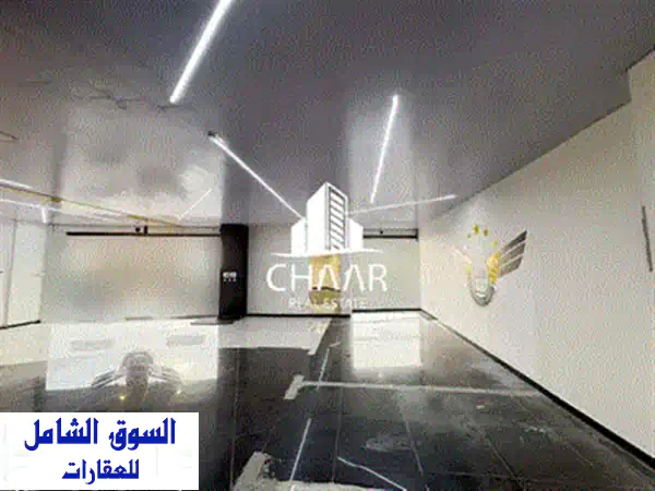 فرصة ذهبية: مكتب فسيح ومميز للايجار في عين المريسة، بيروت - موقع استراتيجي! #R3033