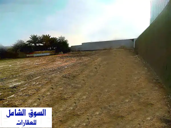 أرض صناعية للإيجار في سترة  أم البيض بقيمة 870...
