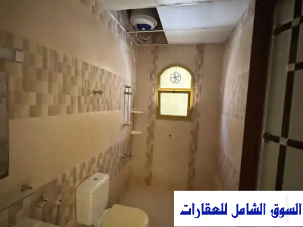 فيلا فاخرة للإيجار بالمويهات عجمان | 4 غرف نوم، حديقة ومواقف مظللة 🏡