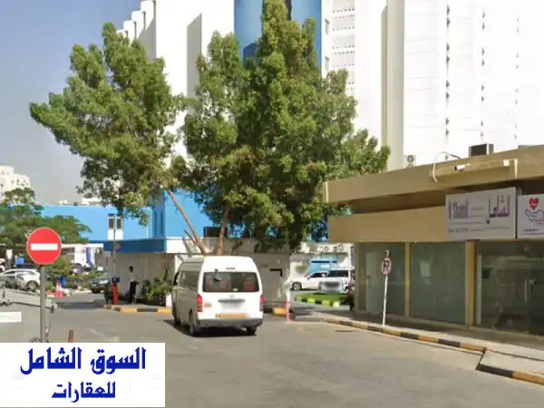 9 محلات للبيع بالشارقة - قلب المدينة | عائد فوري و 2 مؤجرة!