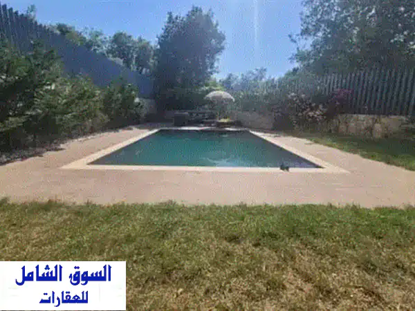 حقق حلمك: فيلا فاخرة للبيع في برمانا (900 م²) بموقع...