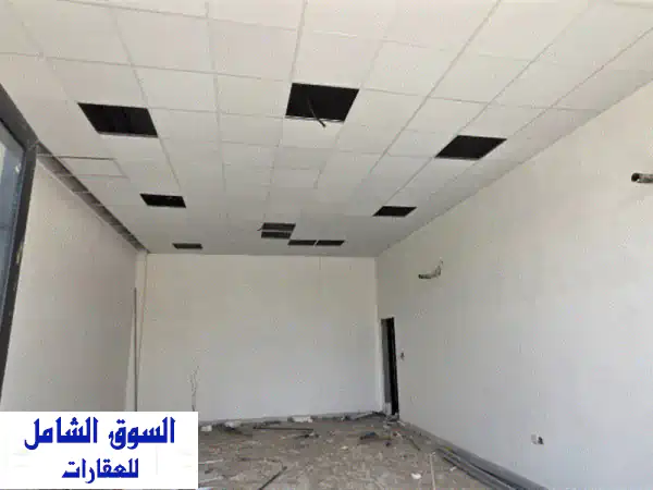 فرصة استثمارية ذهبية: مجمع تجاري صناعي جديد بدخل +10% في صناعية أم القيوين - موقع استراتيجي مميز!