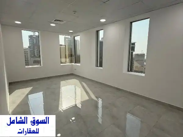 مكتب فاخر للإيجار في القبلة، الكويت | 245م²، برج...