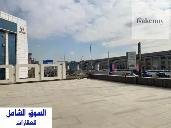 استلام فوري: معرض سيارات 1200م على شارع التسعين...