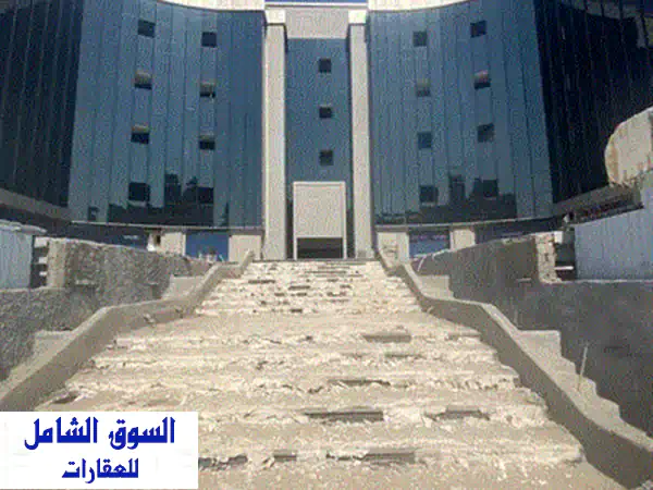 استلام فوري: معرض سيارات 1200م على شارع التسعين التجمع بالتقسيط