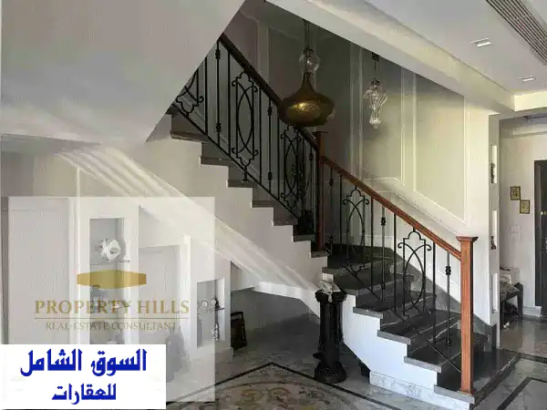 تاون هاوس فاخر للبيع بكمبوند ازار 172م - حمام سباحة...