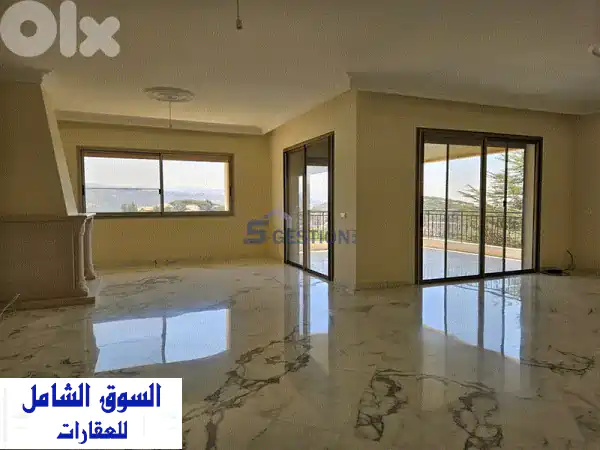 شقة فخمة للإيجار في بعبدات: مساحة واسعة، إطلالة...