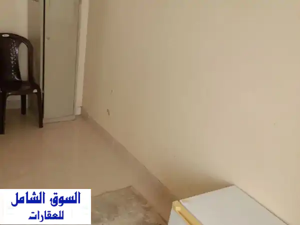 إيجار شهري: غرفة مفروشة مميزة بالخوض 6 للرجال بـ 80 ريال (شامل الفواتير)