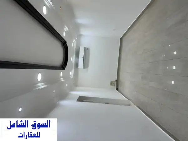 بيت نظيف للإيجار في مريشيد الفجيرة | 3 غرف، صالة، مكيفات وحوش - 50 ألف درهم