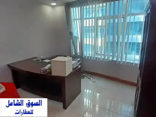مكتبك الفاخر بانتظارك! إيجار سنوي مفروش...